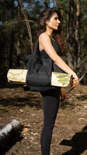 torba-sportowa-czarna-tansy.webp